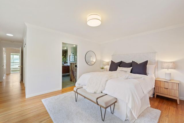 551 Hawthorne Court, Los Altos, CA 94024