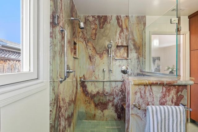 551 Hawthorne Court, Los Altos, CA 94024