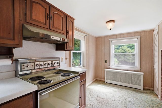 1639 South County Trail, East Greenwich, RI 02818