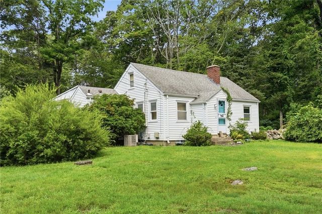 1639 South County Trail, East Greenwich, RI 02818
