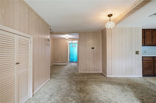 1639 South County Trail, East Greenwich, RI 02818