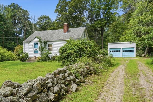 1639 South County Trail, East Greenwich, RI 02818
