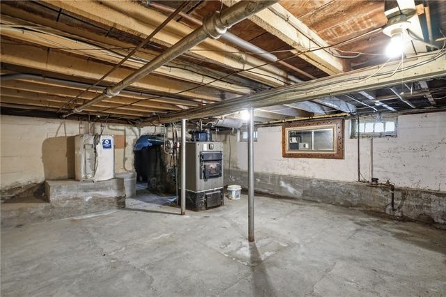 1639 South County Trail, East Greenwich, RI 02818