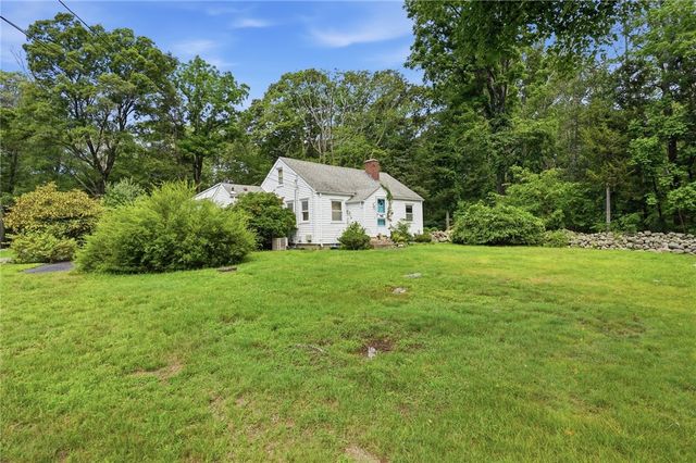 1639 South County Trail, East Greenwich, RI 02818