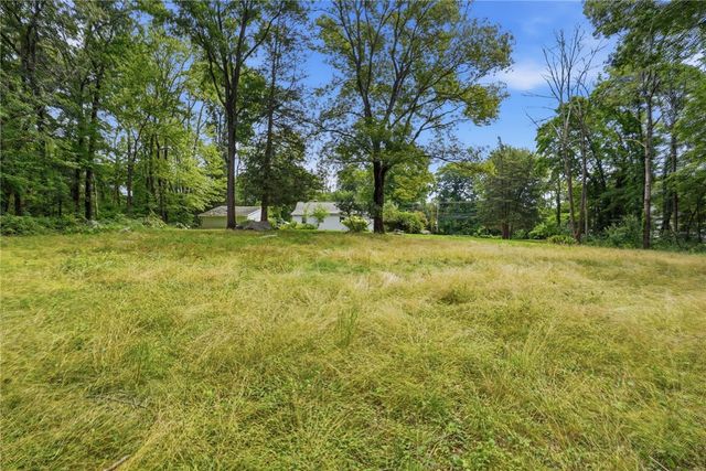1639 South County Trail, East Greenwich, RI 02818