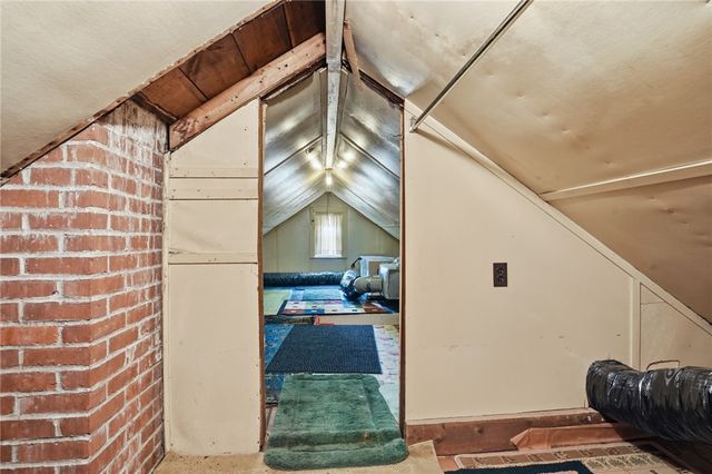 1639 South County Trail, East Greenwich, RI 02818