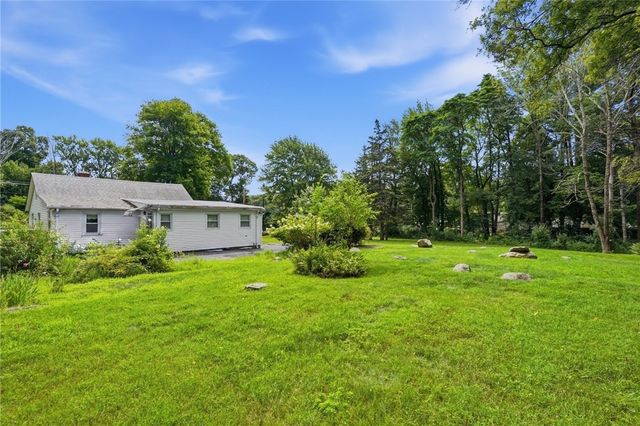 1639 South County Trail, East Greenwich, RI 02818