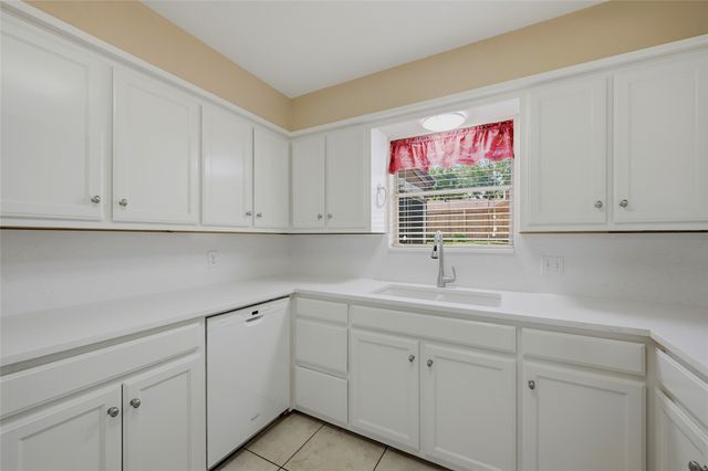 1712 Oakhill Drive, Sherman, TX 75092
