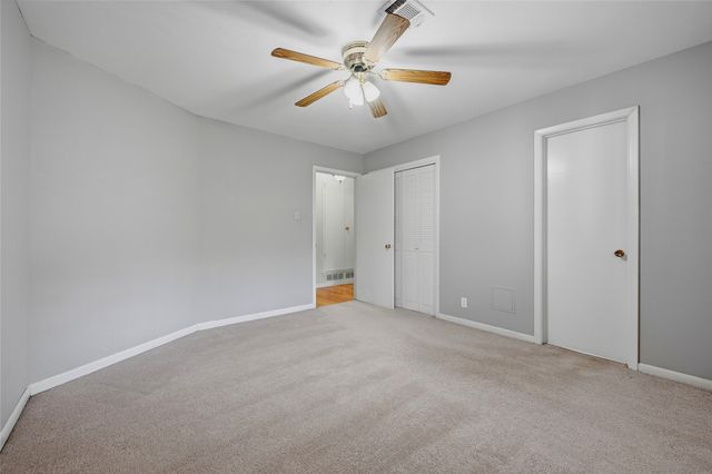 1712 Oakhill Drive, Sherman, TX 75092