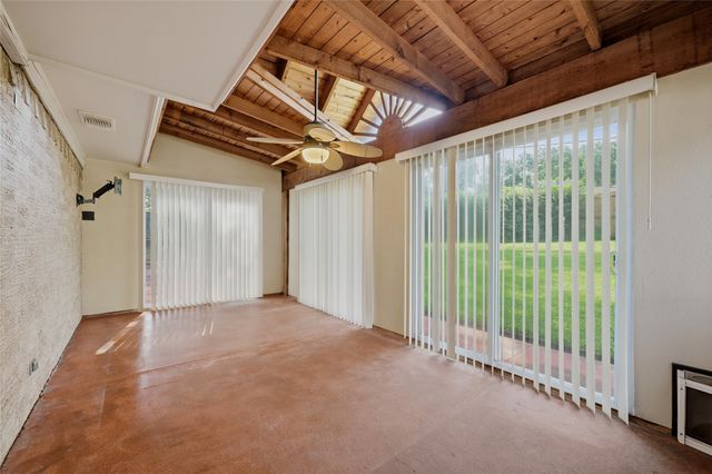1712 Oakhill Drive, Sherman, TX 75092