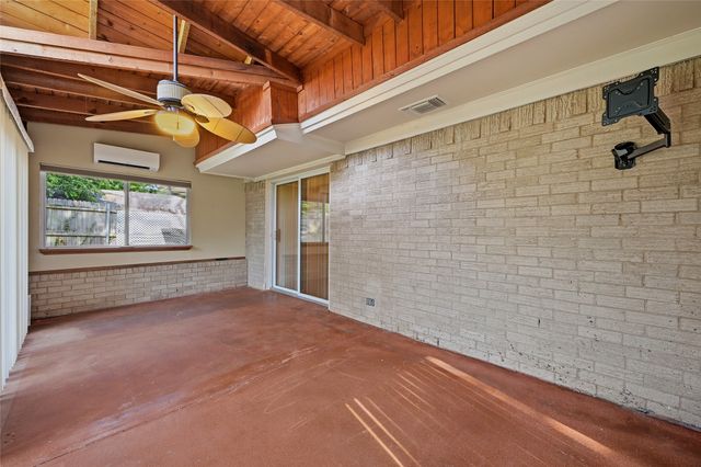 1712 Oakhill Drive, Sherman, TX 75092