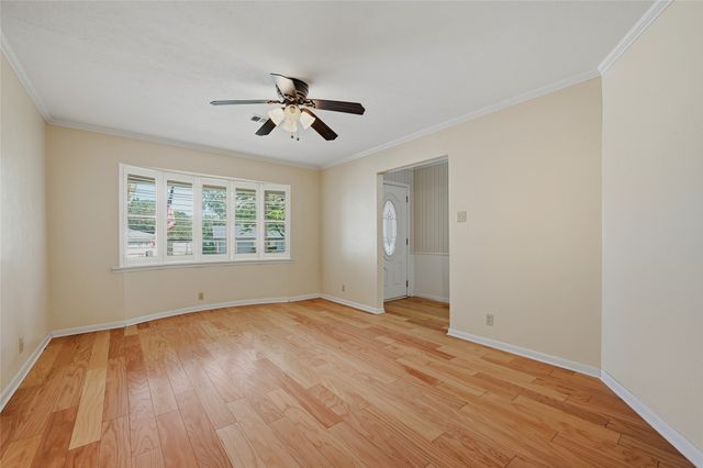 1712 Oakhill Drive, Sherman, TX 75092