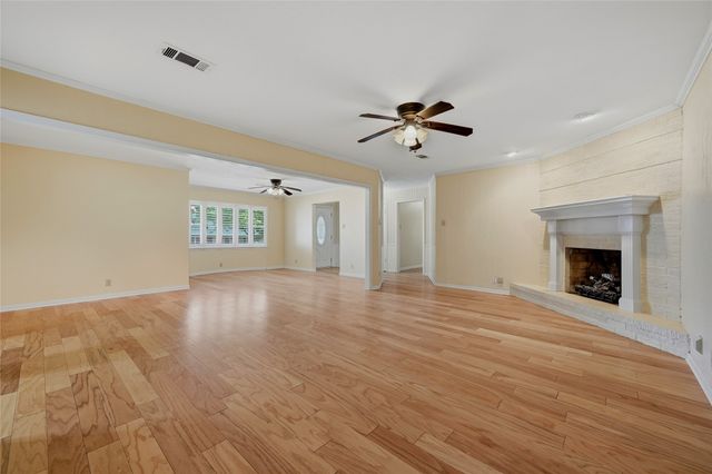 1712 Oakhill Drive, Sherman, TX 75092