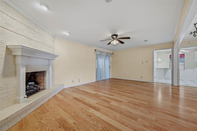 1712 Oakhill Drive, Sherman, TX 75092