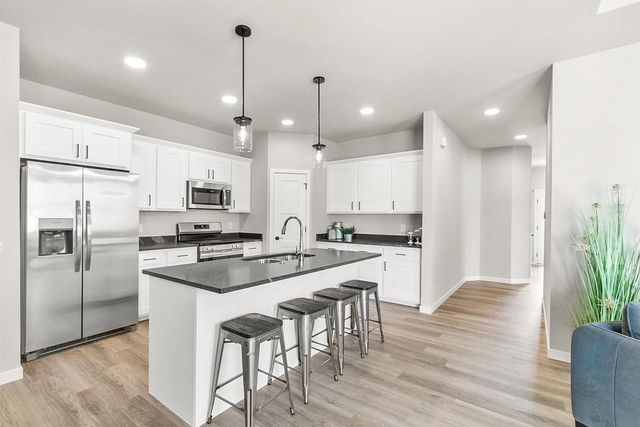 2862 Wild Goose Way, Stoughton, WI 53589