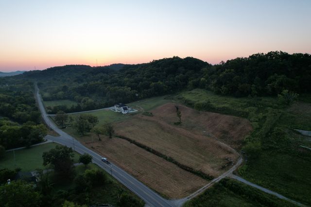 1952 Carters Creek Pike, Franklin, TN 37064