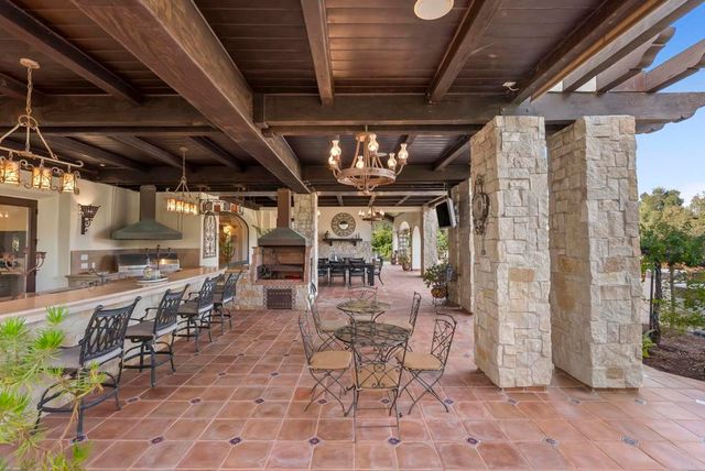 5202 San Elijo Ave, Rancho Santa Fe, CA 92067