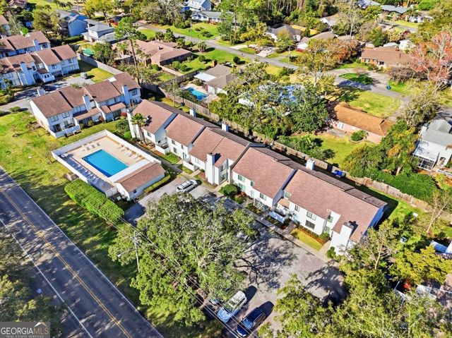 805 Mallery Street B, St. Simons, GA 31522