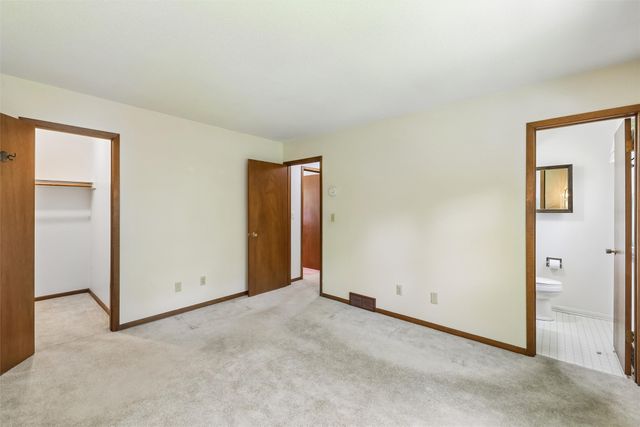 2904 Caulder Avenue, Des Moines, IA 50321