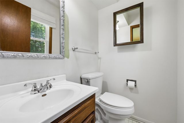 2904 Caulder Avenue, Des Moines, IA 50321