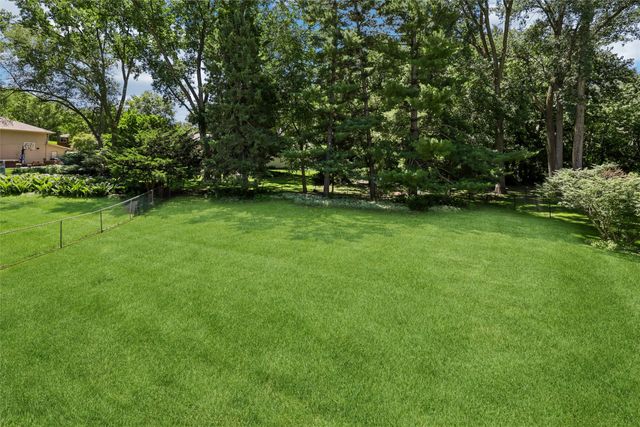 2904 Caulder Avenue, Des Moines, IA 50321