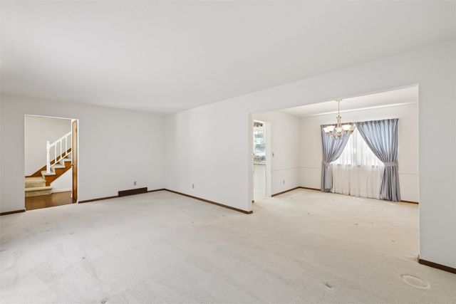 2904 Caulder Avenue, Des Moines, IA 50321