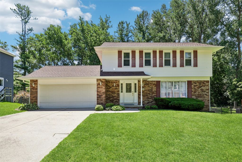 2904 Caulder Avenue, Des Moines, IA 50321
