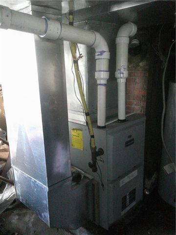 152 E Garrett St, Somerset Twp, PA 15501