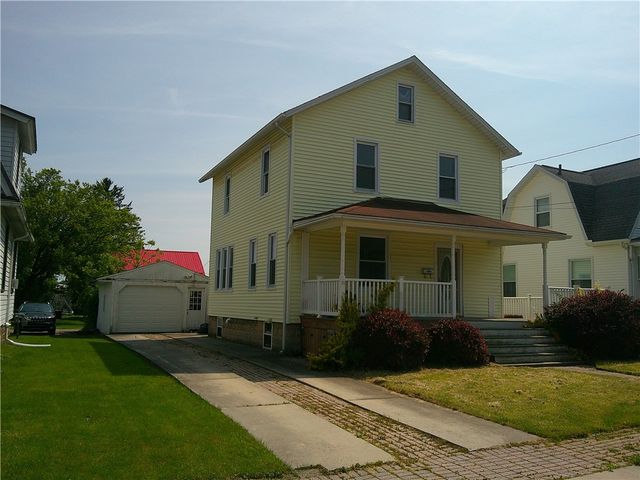 152 E Garrett St, Somerset Twp, PA 15501