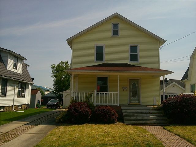 152 E Garrett St, Somerset Twp, PA 15501