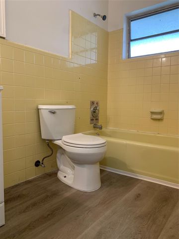 4241 NW 27th Street, Lauderhill, FL 33313