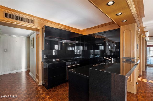 2201 N CENTRAL Avenue 8-C, Phoenix, AZ 85004