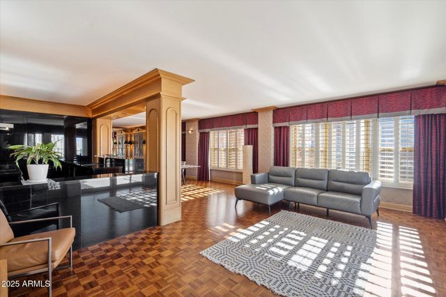 2201 N CENTRAL Avenue 8-C, Phoenix, AZ 85004
