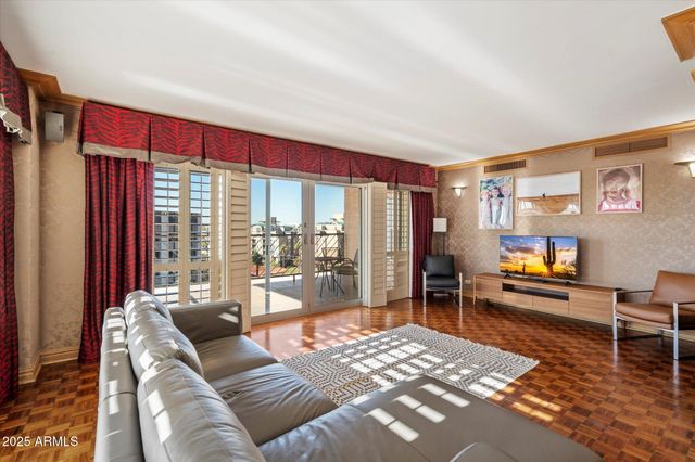 2201 N CENTRAL Avenue 8-C, Phoenix, AZ 85004