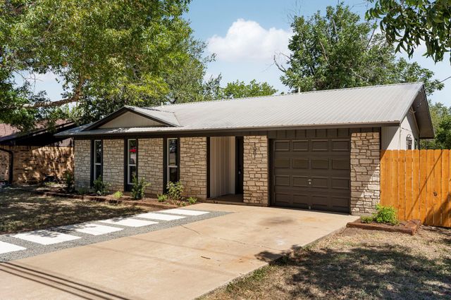1001 W 17th ST, Georgetown, TX 78626