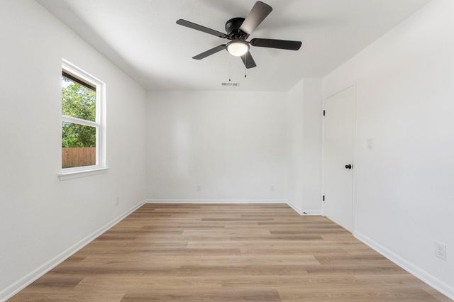 1001 W 17th ST, Georgetown, TX 78626