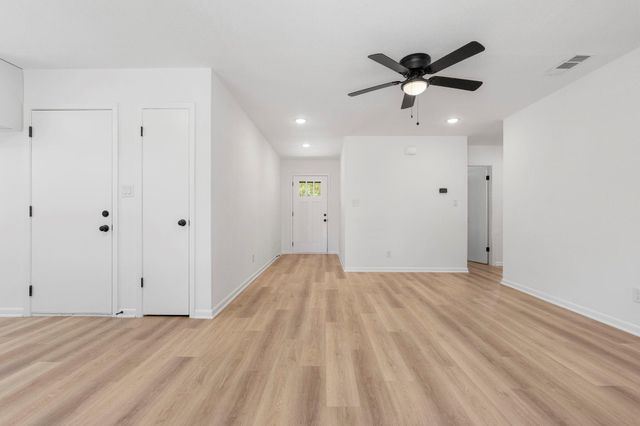 1001 W 17th ST, Georgetown, TX 78626