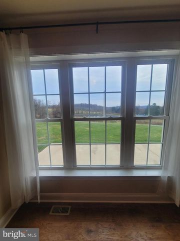 415 FAIRMONT DR, Chester Springs, PA 19425