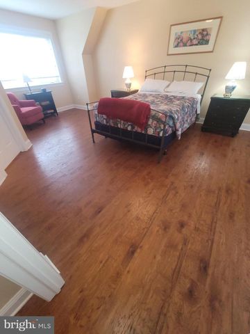 415 FAIRMONT DR, Chester Springs, PA 19425