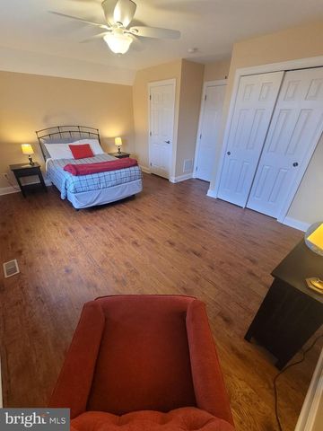 415 FAIRMONT DR, Chester Springs, PA 19425