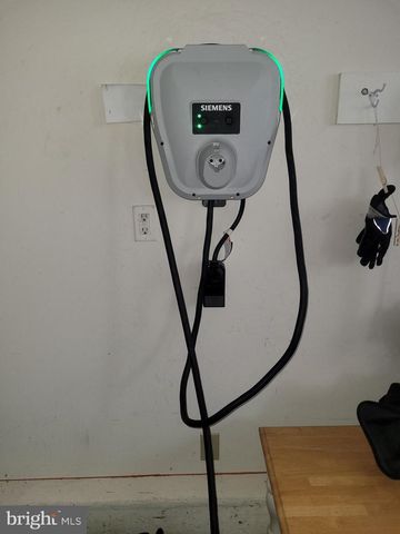 415 FAIRMONT DR, Chester Springs, PA 19425