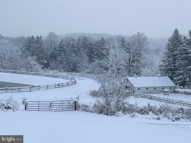 415 FAIRMONT DR, Chester Springs, PA 19425