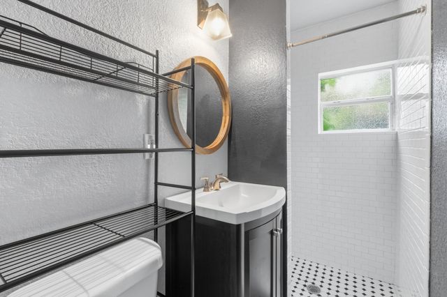 1137 Nickols Ave, Austin, TX 78721