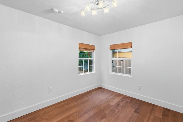 1137 Nickols Ave, Austin, TX 78721