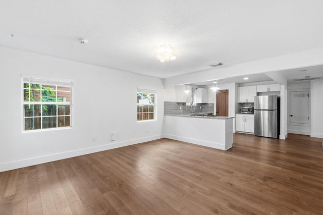 1137 Nickols Ave, Austin, TX 78721