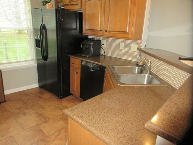 1076 Hampshire Place, Florence, KY 41042