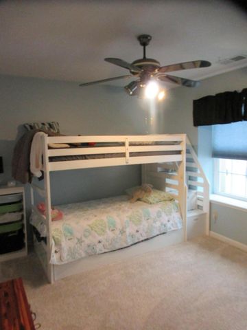 1076 Hampshire Place, Florence, KY 41042