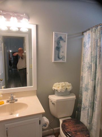 1076 Hampshire Place, Florence, KY 41042