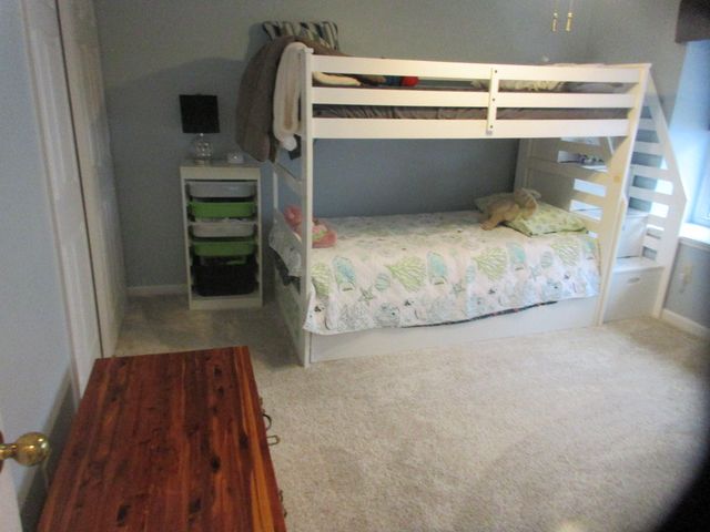 1076 Hampshire Place, Florence, KY 41042