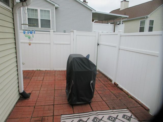 1076 Hampshire Place, Florence, KY 41042